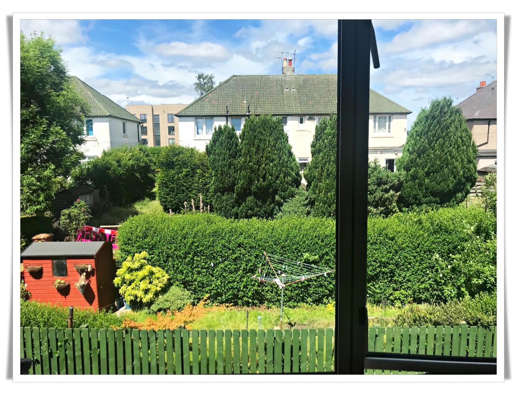 Bright & Spacious Double With Garden View- Close To Airport & Centre * Эдинбург